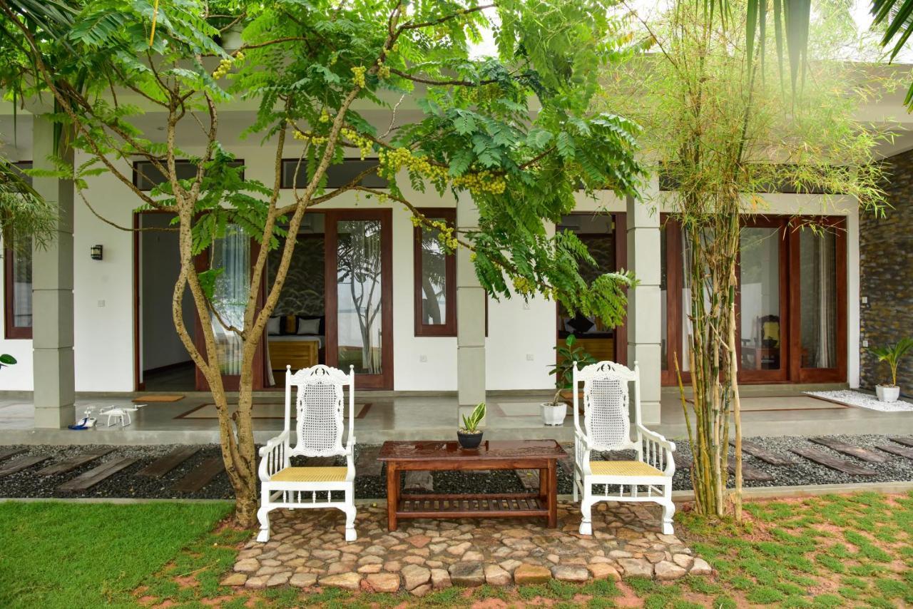Hiru Lagoon Negombo Luaran gambar