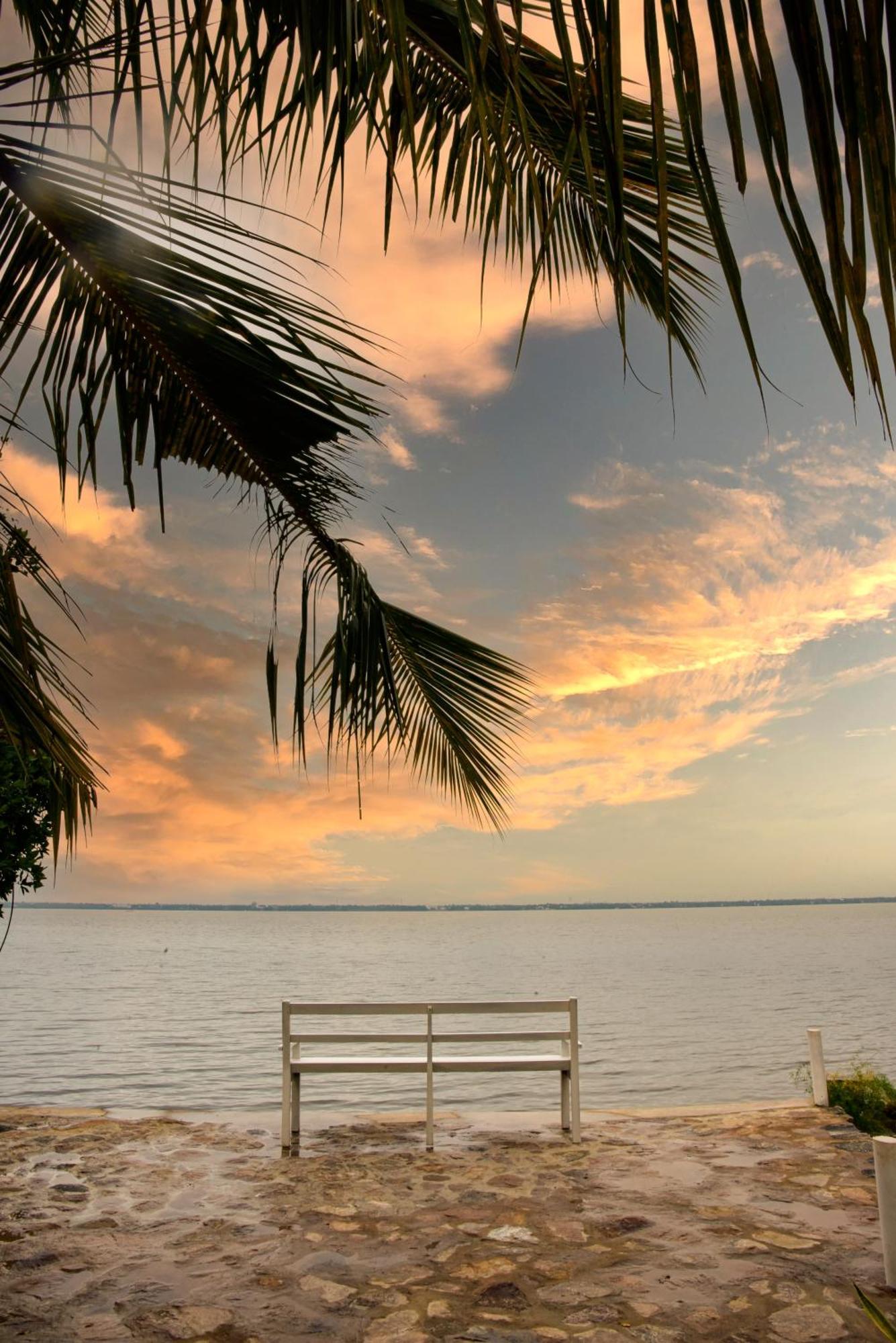 Hiru Lagoon Negombo Luaran gambar